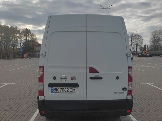 Белый Ниссан Другая, объемом двигателя 2.3 л и пробегом 291 тыс. км за 322 $, фото 5 на Automoto.ua