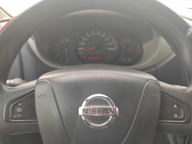 Белый Ниссан Другая, объемом двигателя 2.3 л и пробегом 291 тыс. км за 322 $, фото 7 на Automoto.ua