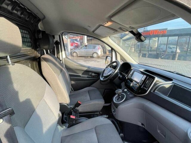 Білий Ніссан Інша, об'ємом двигуна 0 л та пробігом 126 тис. км за 8200 $, фото 16 на Automoto.ua