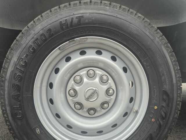 Белый Ниссан Другая, объемом двигателя 4 л и пробегом 59 тыс. км за 16500 $, фото 4 на Automoto.ua