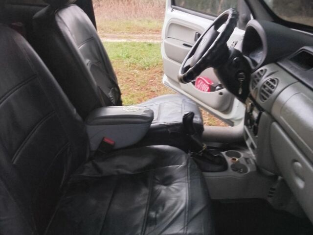 Белый Ниссан Другая, объемом двигателя 1.5 л и пробегом 315 тыс. км за 4900 $, фото 4 на Automoto.ua