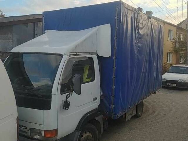 Білий Ніссан Інша, об'ємом двигуна 3 л та пробігом 200 тис. км за 2700 $, фото 2 на Automoto.ua