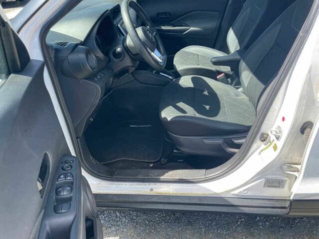 Білий Ніссан Інша, об'ємом двигуна 1.6 л та пробігом 37 тис. км за 3200 $, фото 8 на Automoto.ua