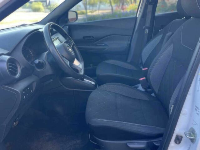 Білий Ніссан Інша, об'ємом двигуна 1.6 л та пробігом 48 тис. км за 10000 $, фото 7 на Automoto.ua