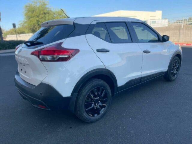 Білий Ніссан Інша, об'ємом двигуна 1.6 л та пробігом 48 тис. км за 10000 $, фото 6 на Automoto.ua