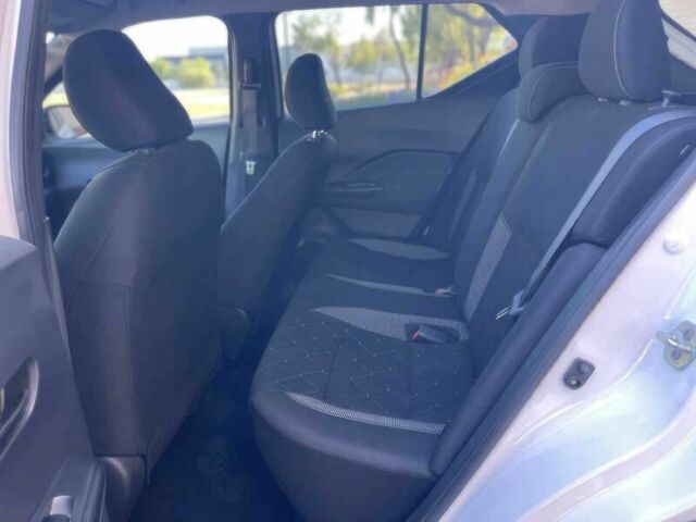 Білий Ніссан Інша, об'ємом двигуна 1.6 л та пробігом 48 тис. км за 10000 $, фото 10 на Automoto.ua