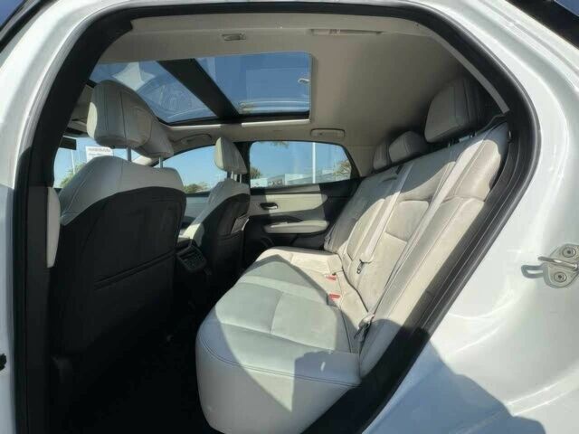 Білий Ніссан Інша, об'ємом двигуна 0 л та пробігом 18 тис. км за 9000 $, фото 10 на Automoto.ua