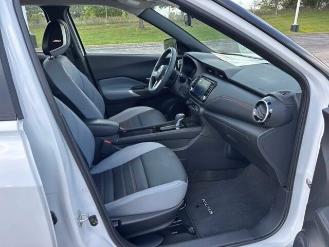 Білий Ніссан Інша, об'ємом двигуна 1.6 л та пробігом 16 тис. км за 12000 $, фото 9 на Automoto.ua