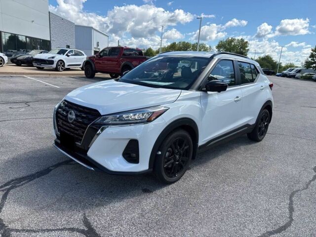 Білий Ніссан Інша, об'ємом двигуна 1.6 л та пробігом 16 тис. км за 12000 $, фото 2 на Automoto.ua