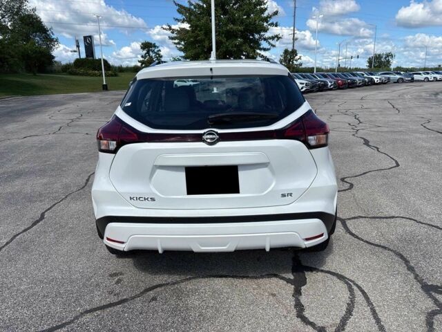 Білий Ніссан Інша, об'ємом двигуна 1.6 л та пробігом 16 тис. км за 12000 $, фото 6 на Automoto.ua