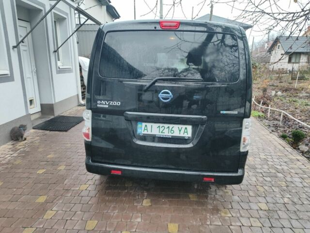 Черный Ниссан Другая, объемом двигателя 0 л и пробегом 63 тыс. км за 10200 $, фото 6 на Automoto.ua