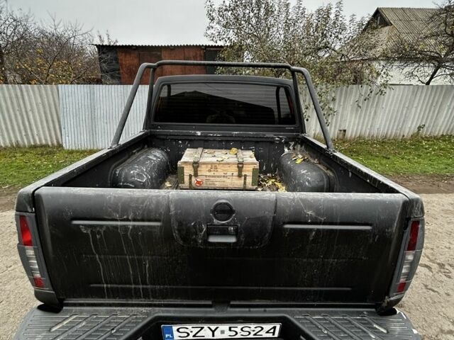 Черный Ниссан Другая, объемом двигателя 2.5 л и пробегом 320 тыс. км за 3933 $, фото 16 на Automoto.ua