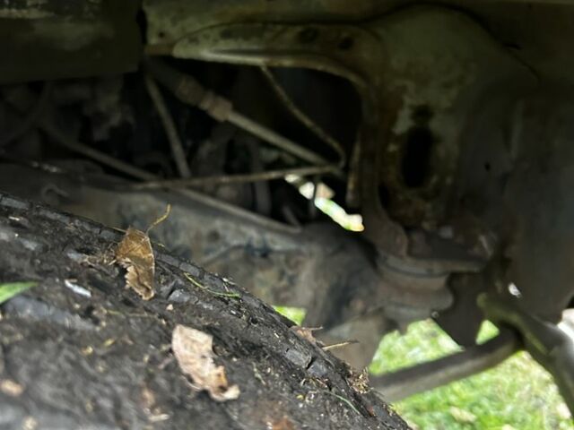 Черный Ниссан Другая, объемом двигателя 2.5 л и пробегом 320 тыс. км за 3933 $, фото 6 на Automoto.ua