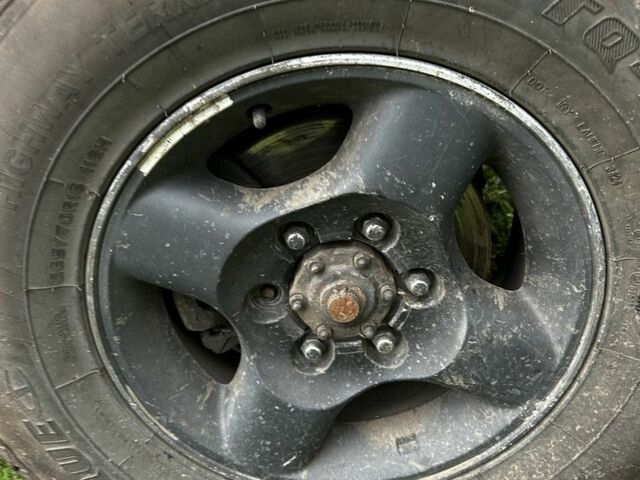 Черный Ниссан Другая, объемом двигателя 2.5 л и пробегом 320 тыс. км за 3933 $, фото 7 на Automoto.ua