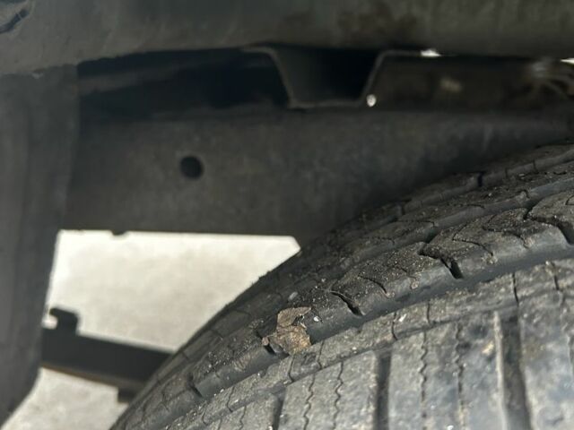 Черный Ниссан Другая, объемом двигателя 2.5 л и пробегом 320 тыс. км за 3933 $, фото 2 на Automoto.ua