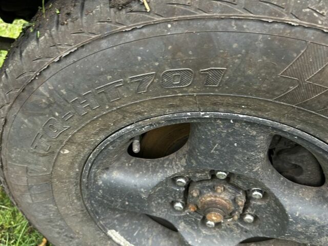 Черный Ниссан Другая, объемом двигателя 2.5 л и пробегом 320 тыс. км за 3933 $, фото 13 на Automoto.ua