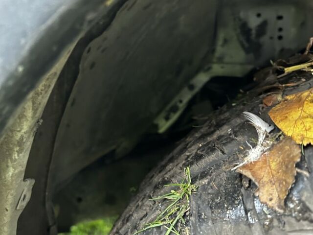 Черный Ниссан Другая, объемом двигателя 2.5 л и пробегом 320 тыс. км за 3933 $, фото 5 на Automoto.ua