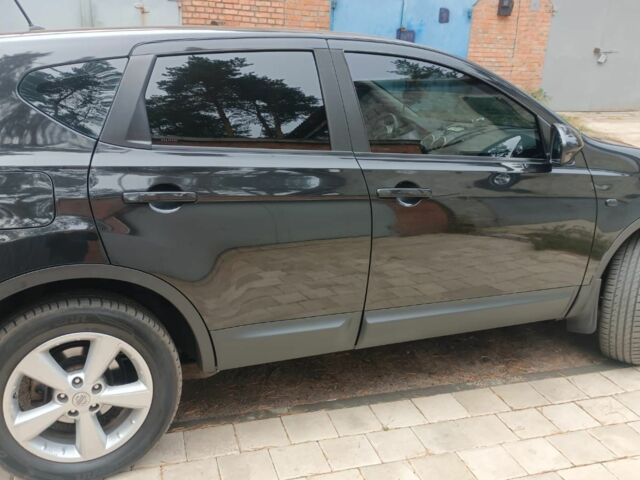 Чорний Ніссан Інша, об'ємом двигуна 1.5 л та пробігом 250 тис. км за 9000 $, фото 4 на Automoto.ua