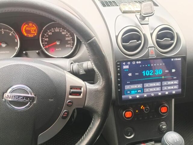 Чорний Ніссан Інша, об'ємом двигуна 1.5 л та пробігом 250 тис. км за 9000 $, фото 2 на Automoto.ua