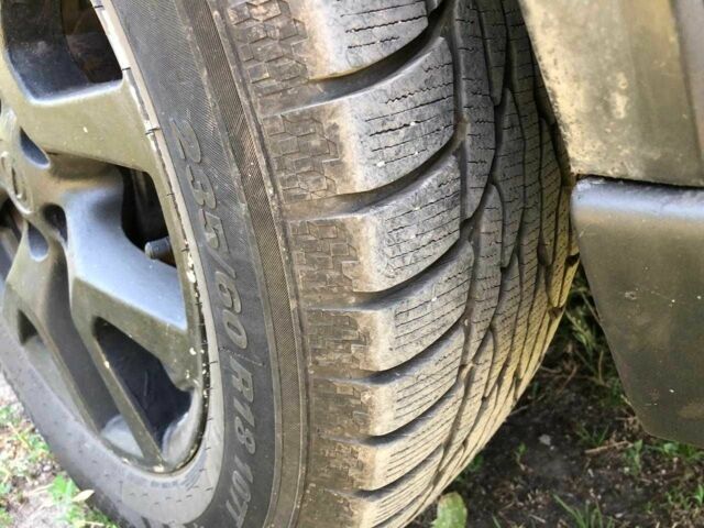 Чорний Ніссан Інша, об'ємом двигуна 2.5 л та пробігом 343 тис. км за 8500 $, фото 2 на Automoto.ua