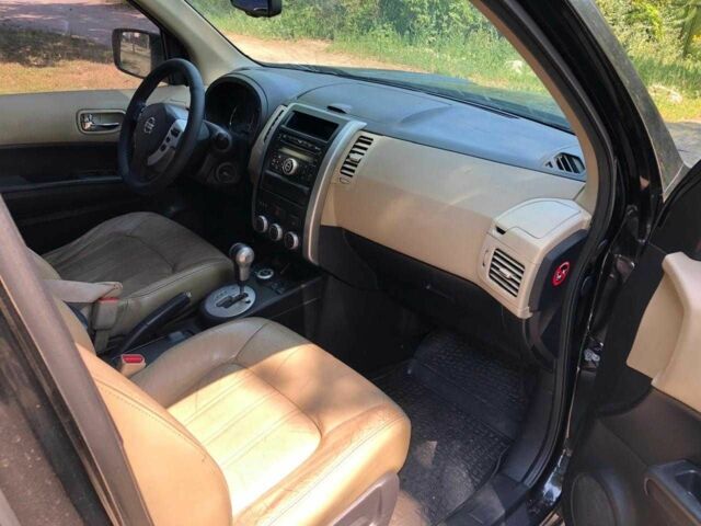 Чорний Ніссан Інша, об'ємом двигуна 2.5 л та пробігом 343 тис. км за 8500 $, фото 9 на Automoto.ua