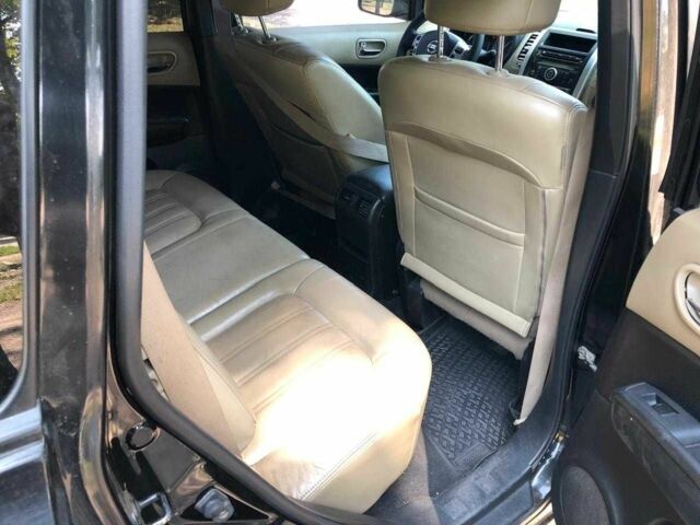 Чорний Ніссан Інша, об'ємом двигуна 2.5 л та пробігом 343 тис. км за 8500 $, фото 10 на Automoto.ua