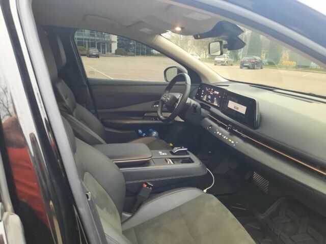 Черный Ниссан Другая, объемом двигателя 0 л и пробегом 28 тыс. км за 24300 $, фото 5 на Automoto.ua