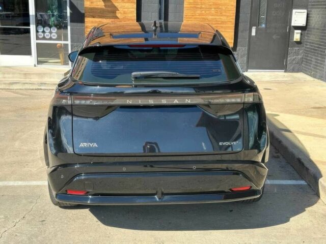 Чорний Ніссан Інша, об'ємом двигуна 0 л та пробігом 12 тис. км за 15000 $, фото 3 на Automoto.ua