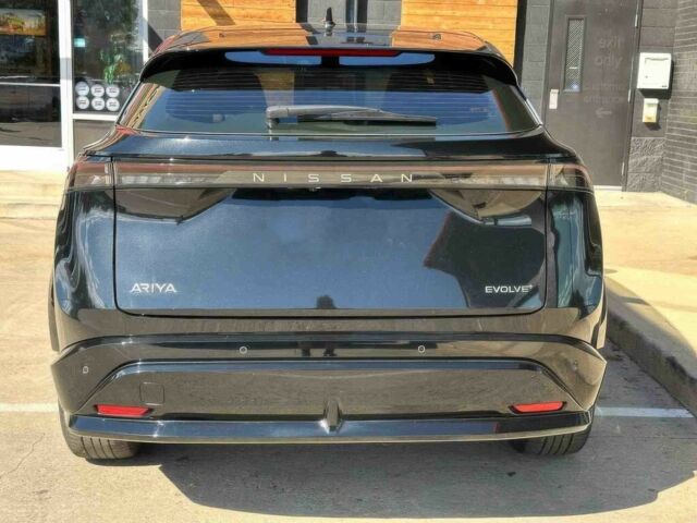 Черный Ниссан Другая, объемом двигателя 0 л и пробегом 26 тыс. км за 14500 $, фото 4 на Automoto.ua