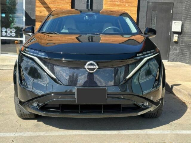 Чорний Ніссан Інша, об'ємом двигуна 0 л та пробігом 12 тис. км за 15000 $, фото 1 на Automoto.ua