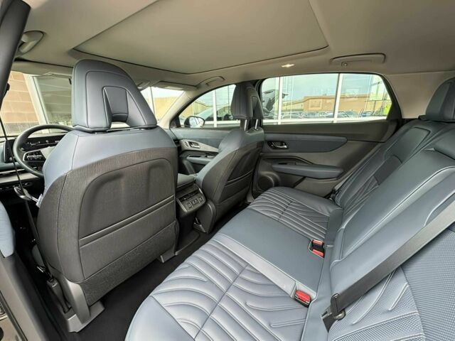 Чорний Ніссан Інша, об'ємом двигуна 0 л та пробігом 25 тис. км за 18400 $, фото 10 на Automoto.ua