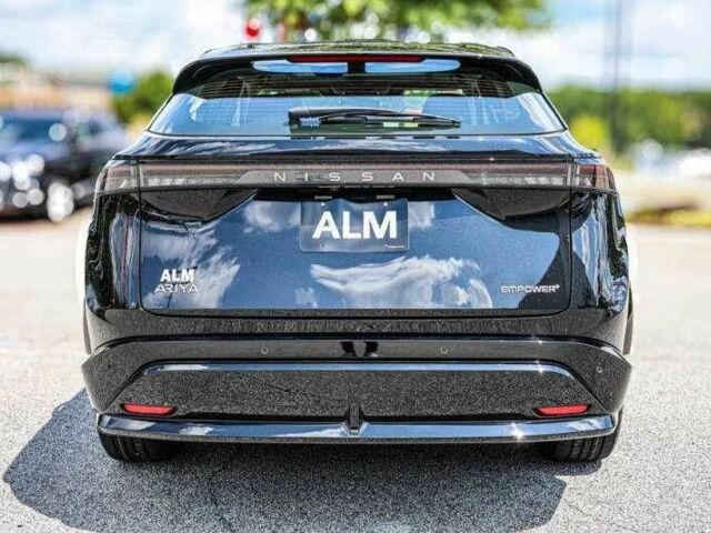 Чорний Ніссан Інша, об'ємом двигуна 0 л та пробігом 20 тис. км за 11350 $, фото 3 на Automoto.ua