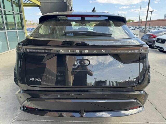 Черный Ниссан Другая, объемом двигателя 0 л и пробегом 27 тыс. км за 22500 $, фото 3 на Automoto.ua