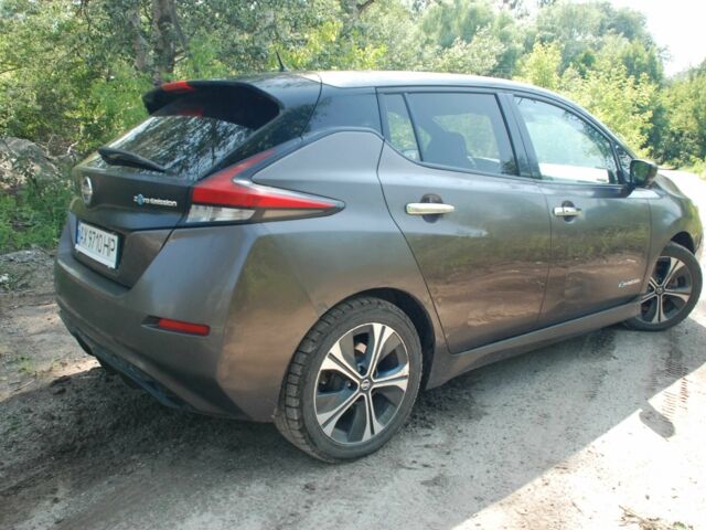 Коричневый Ниссан Другая, объемом двигателя 0 л и пробегом 395 тыс. км за 8000 $, фото 4 на Automoto.ua