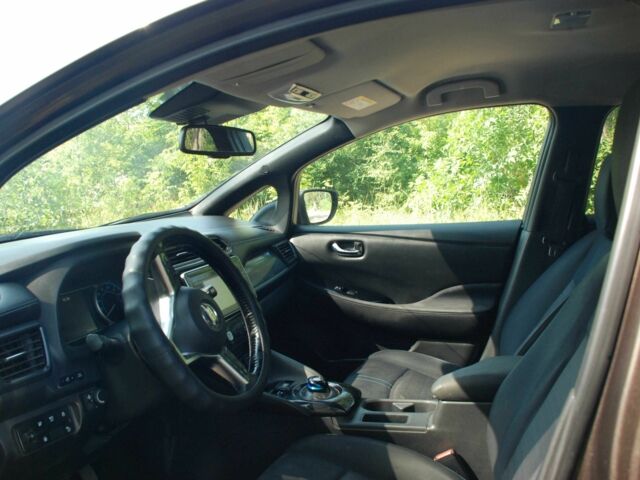 Коричневый Ниссан Другая, объемом двигателя 0 л и пробегом 395 тыс. км за 8000 $, фото 9 на Automoto.ua