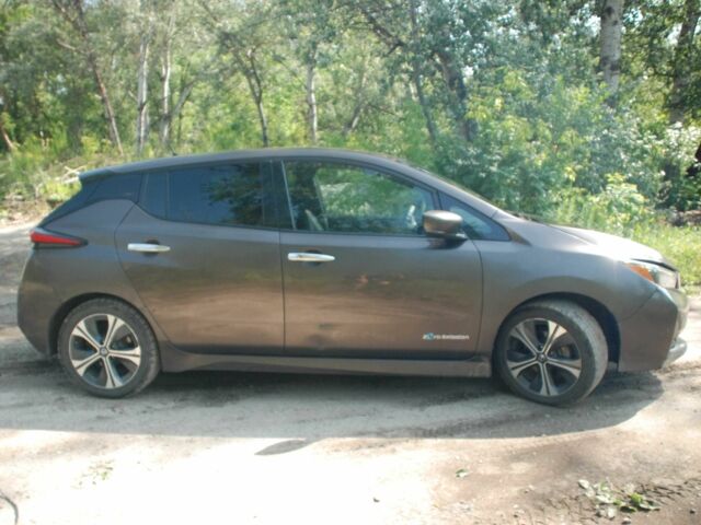 Коричневый Ниссан Другая, объемом двигателя 0 л и пробегом 395 тыс. км за 8000 $, фото 5 на Automoto.ua