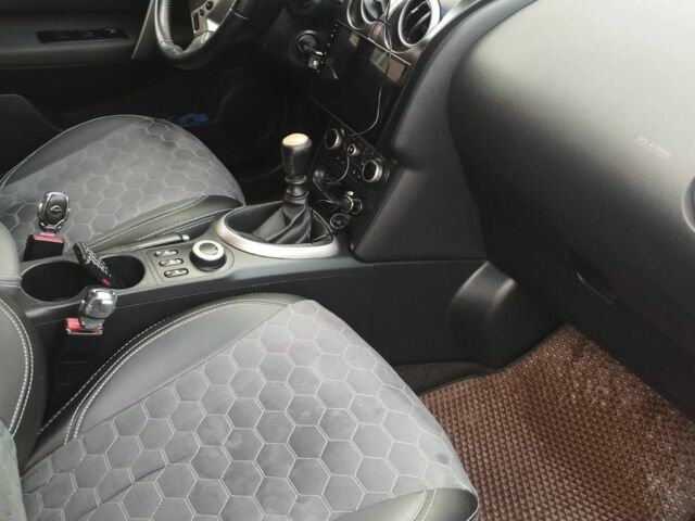 Коричневий Ніссан Інша, об'ємом двигуна 1.6 л та пробігом 400 тис. км за 10500 $, фото 4 на Automoto.ua