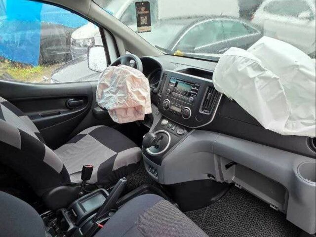 Ніссан Інша, об'ємом двигуна 0 л та пробігом 0 тис. км за 4800 $, фото 5 на Automoto.ua