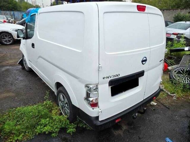 Ніссан Інша, об'ємом двигуна 0 л та пробігом 0 тис. км за 4800 $, фото 4 на Automoto.ua