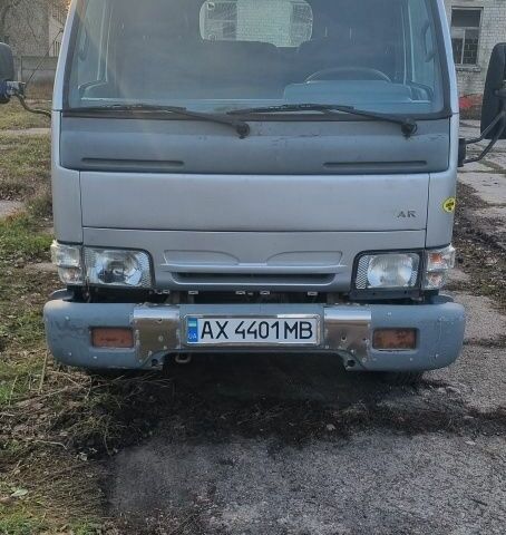Ніссан Інша, об'ємом двигуна 2.3 л та пробігом 0 тис. км за 8800 $, фото 3 на Automoto.ua