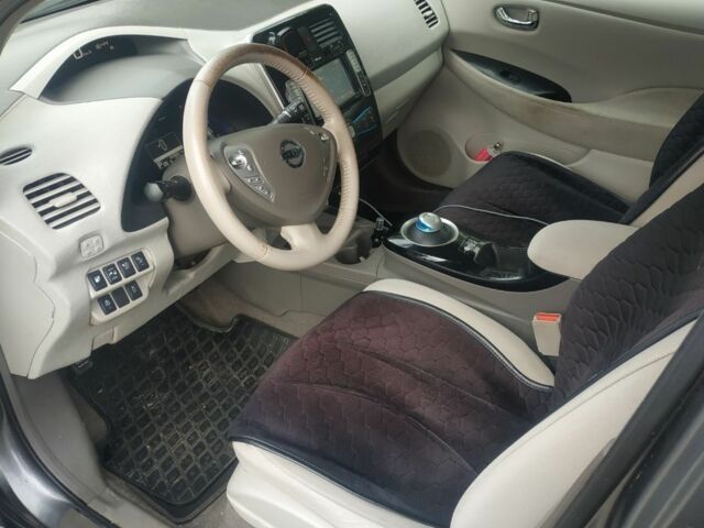 Сірий Ніссан Інша, об'ємом двигуна 0 л та пробігом 160 тис. км за 9999 $, фото 2 на Automoto.ua