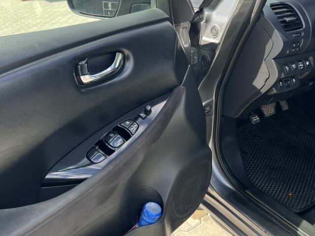 Серый Ниссан Другая, объемом двигателя 0 л и пробегом 195 тыс. км за 7000 $, фото 10 на Automoto.ua