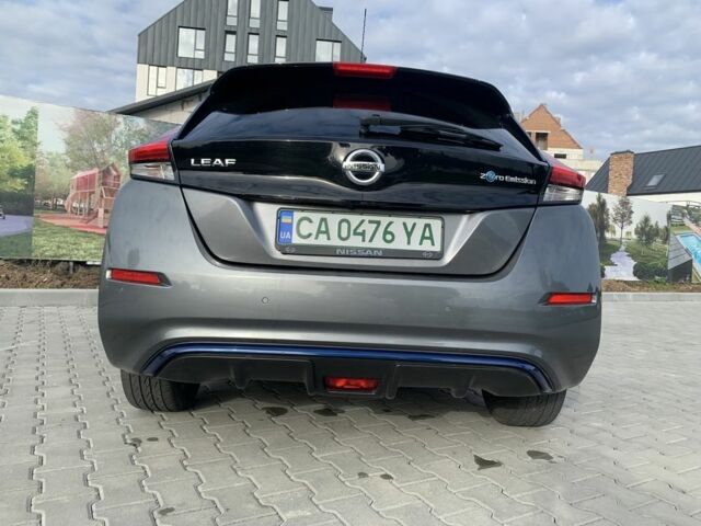 Сірий Ніссан Інша, об'ємом двигуна 0 л та пробігом 104 тис. км за 12900 $, фото 4 на Automoto.ua