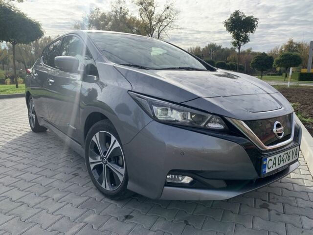 Сірий Ніссан Інша, об'ємом двигуна 0 л та пробігом 104 тис. км за 12900 $, фото 1 на Automoto.ua