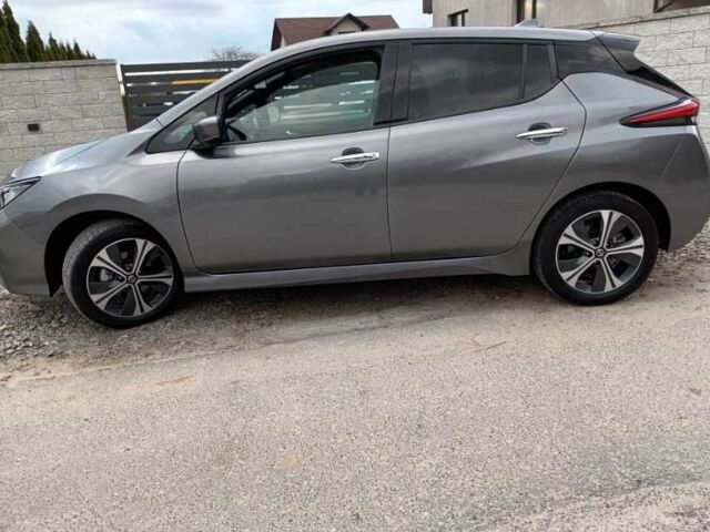 Серый Ниссан Другая, объемом двигателя 0 л и пробегом 35 тыс. км за 12000 $, фото 4 на Automoto.ua