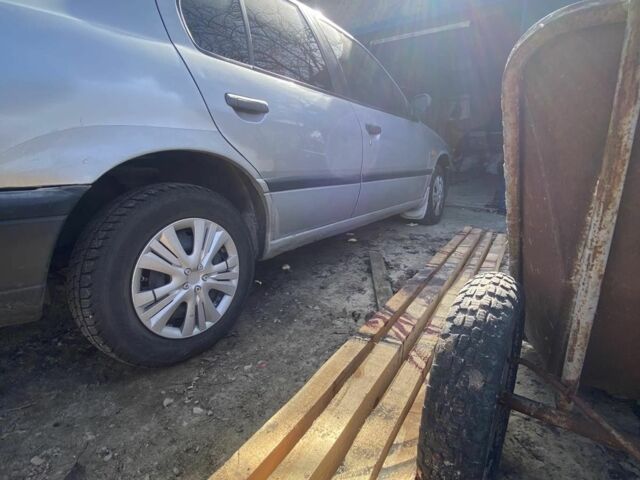 Серый Ниссан Другая, объемом двигателя 2 л и пробегом 390 тыс. км за 1300 $, фото 2 на Automoto.ua