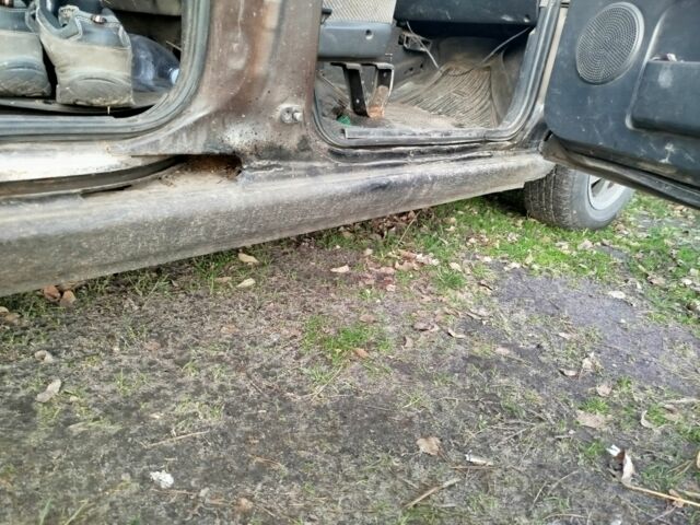 Серый Ниссан Другая, объемом двигателя 2 л и пробегом 544 тыс. км за 1600 $, фото 4 на Automoto.ua