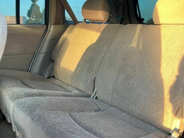 Серый Ниссан Другая, объемом двигателя 1.8 л и пробегом 200 тыс. км за 1200 $, фото 9 на Automoto.ua