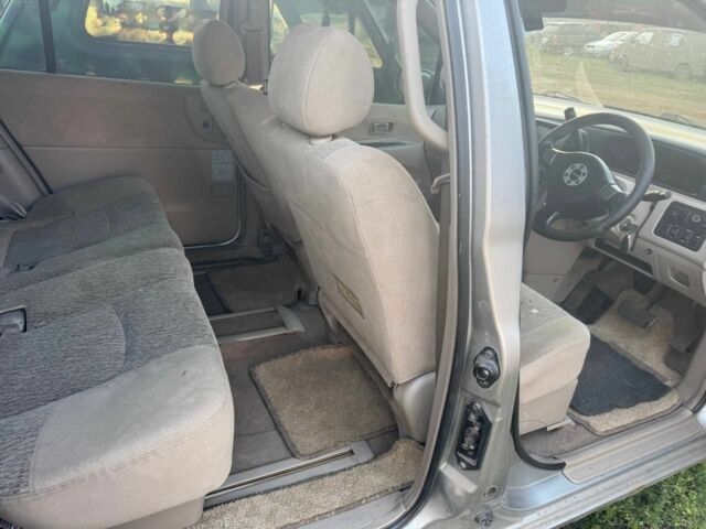 Серый Ниссан Другая, объемом двигателя 1.8 л и пробегом 200 тыс. км за 1200 $, фото 13 на Automoto.ua