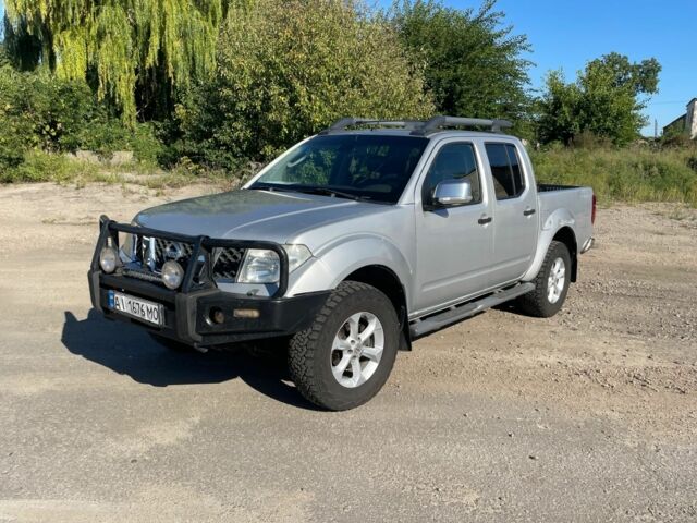 Сірий Ніссан Інша, об'ємом двигуна 2.5 л та пробігом 359 тис. км за 10800 $, фото 4 на Automoto.ua